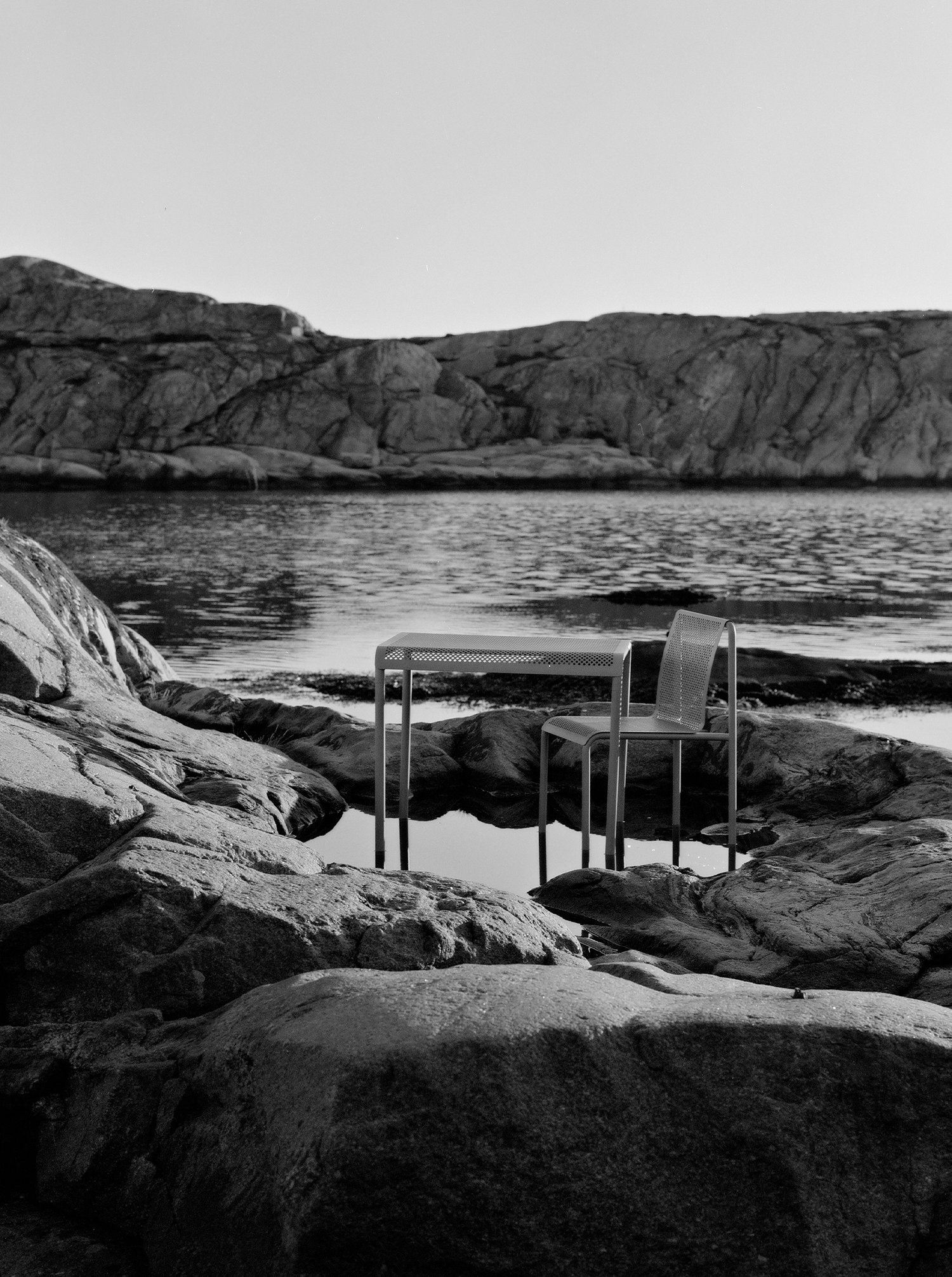 Dapple Dining Table - 80 x 80