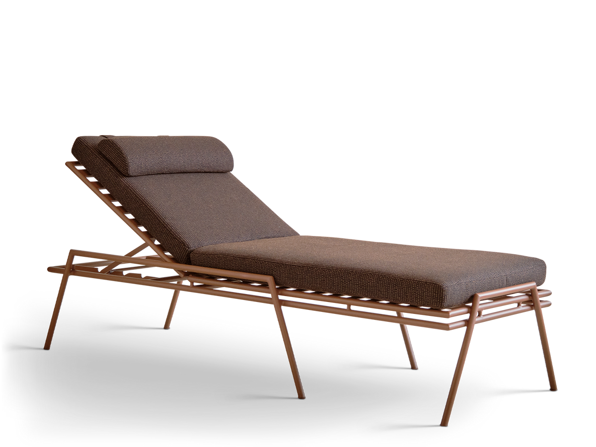 Hinterland Outdoor Chaise