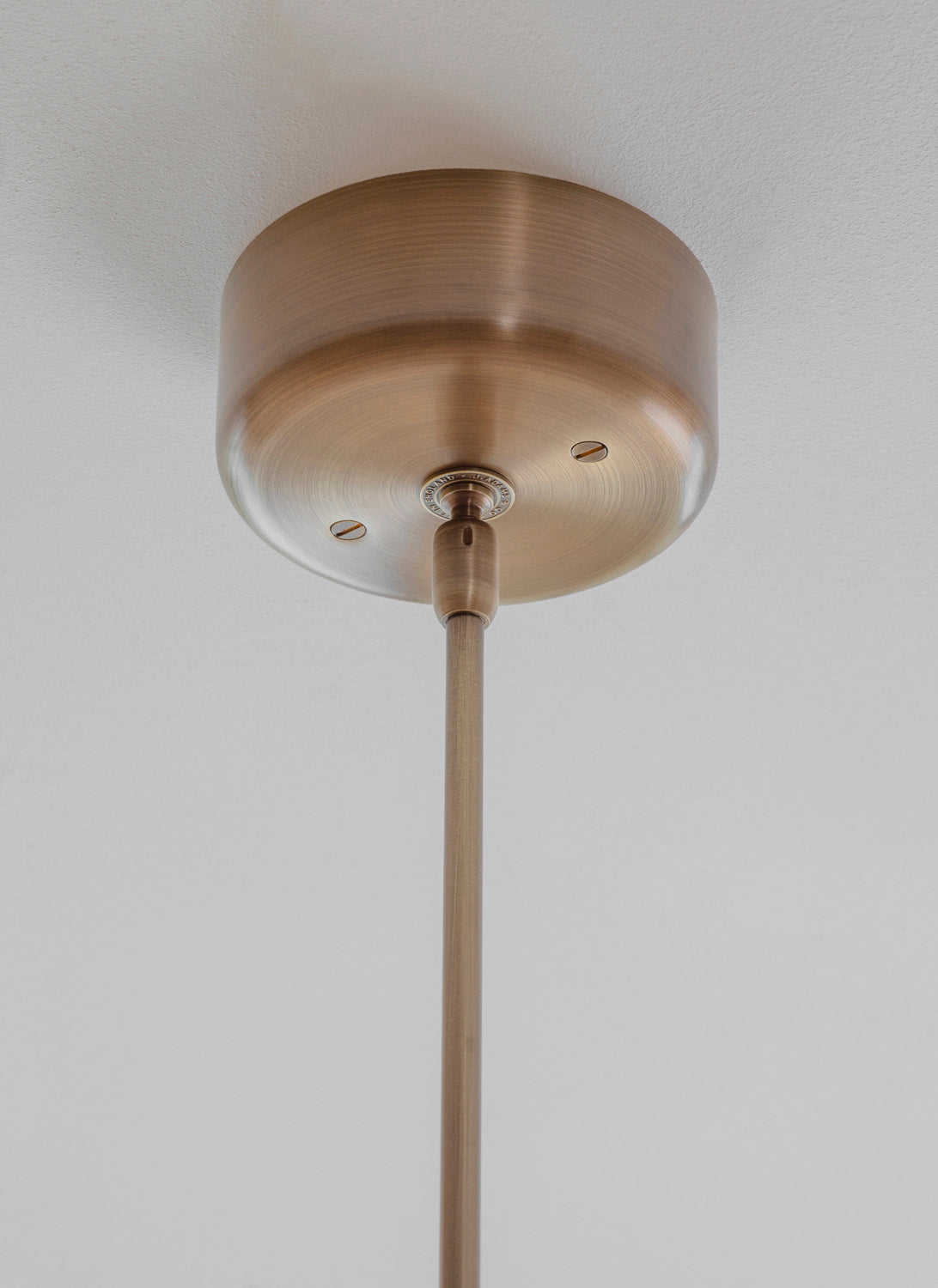 Apex Vertical Pendant