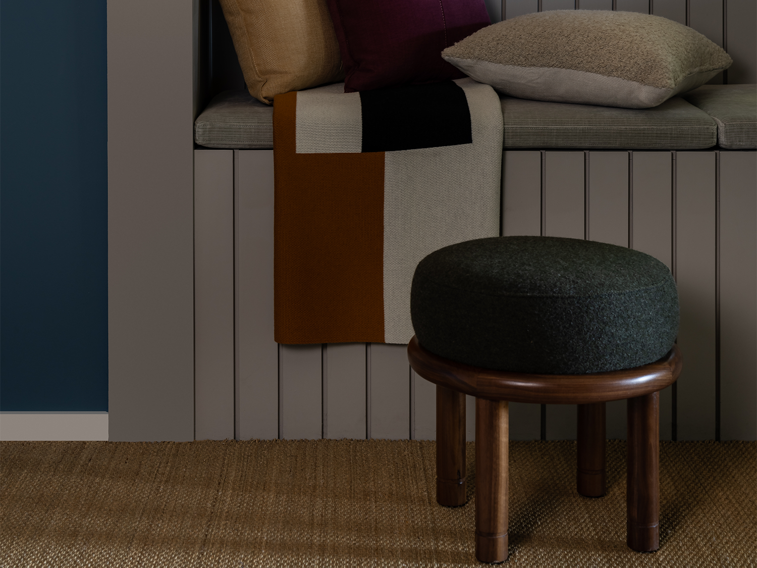 Petite Moreno Ottoman