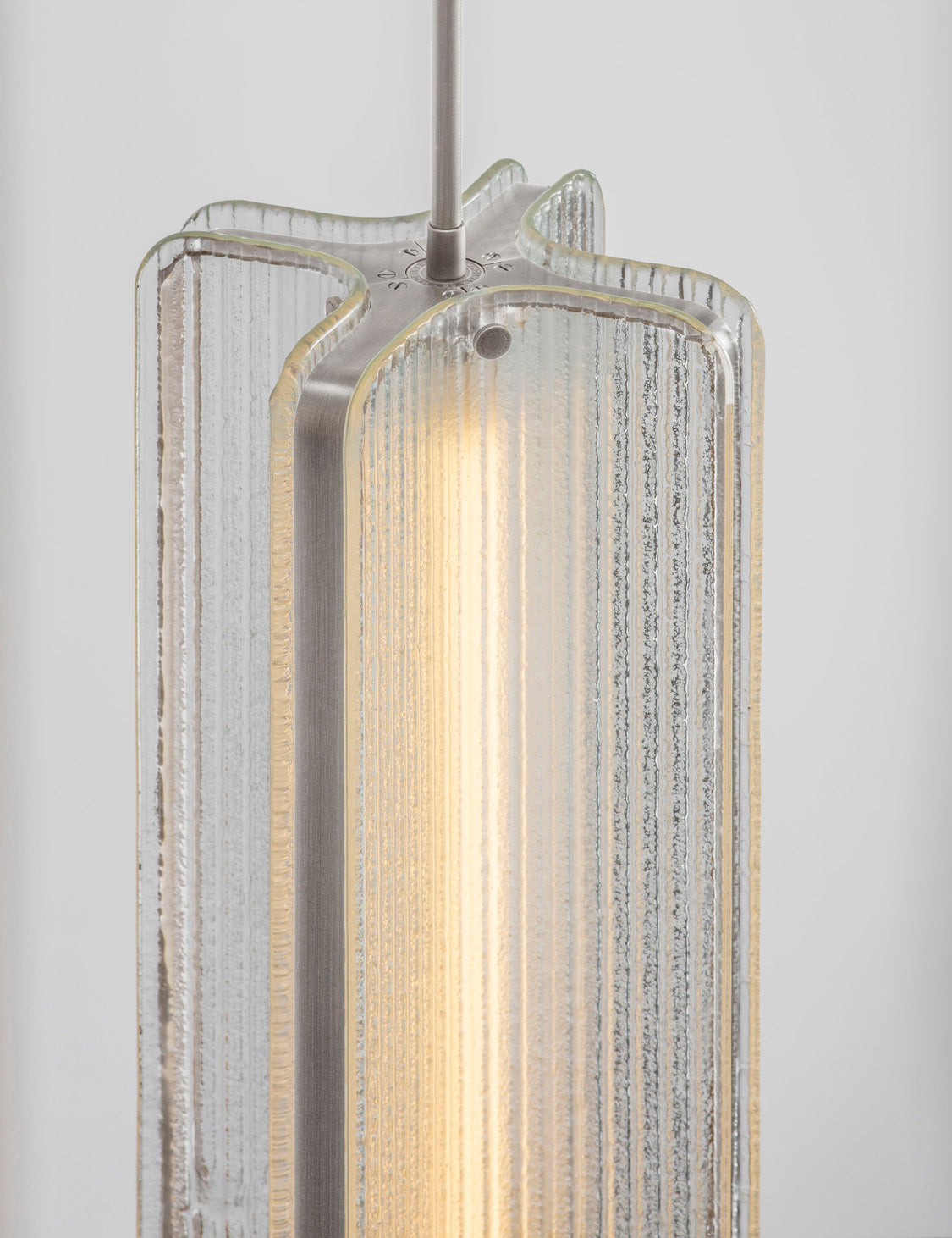 Apex Vertical Pendant