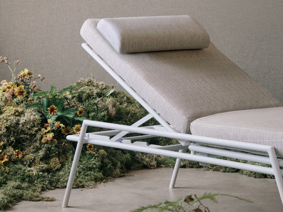 Hinterland Outdoor Chaise