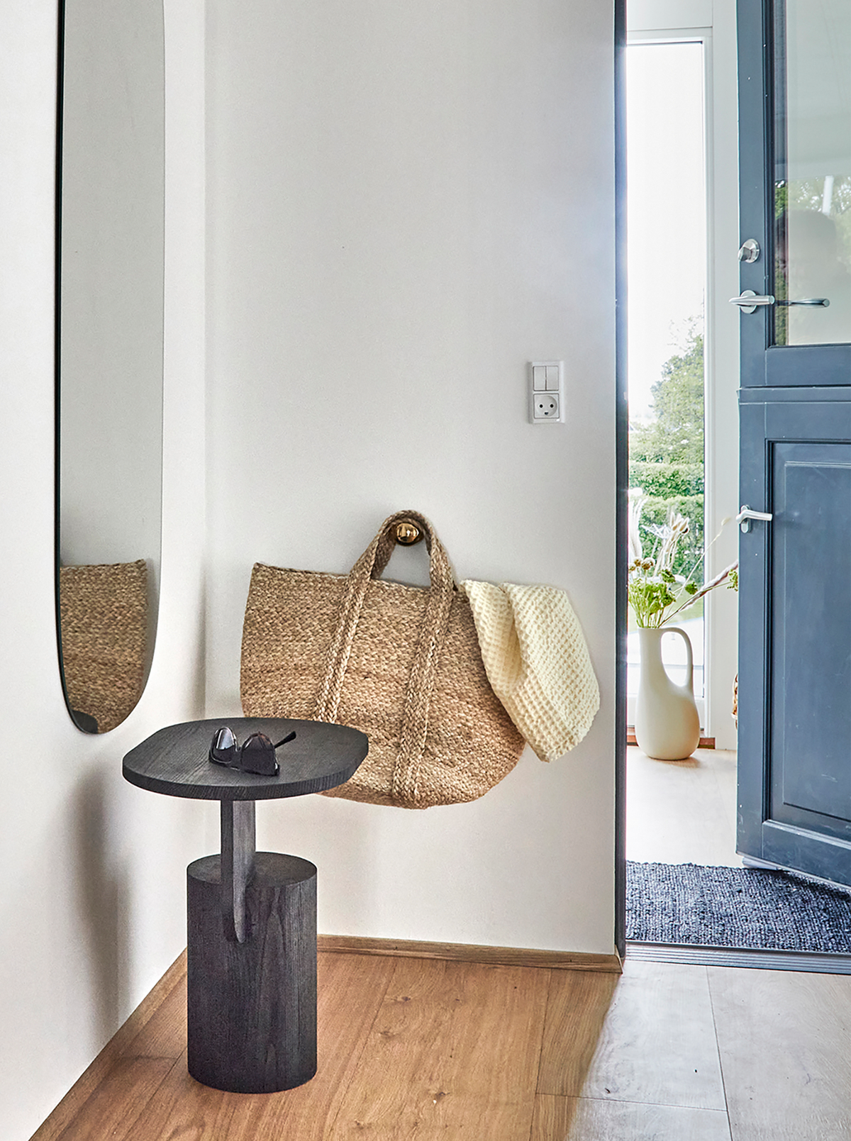 Insert Side Table