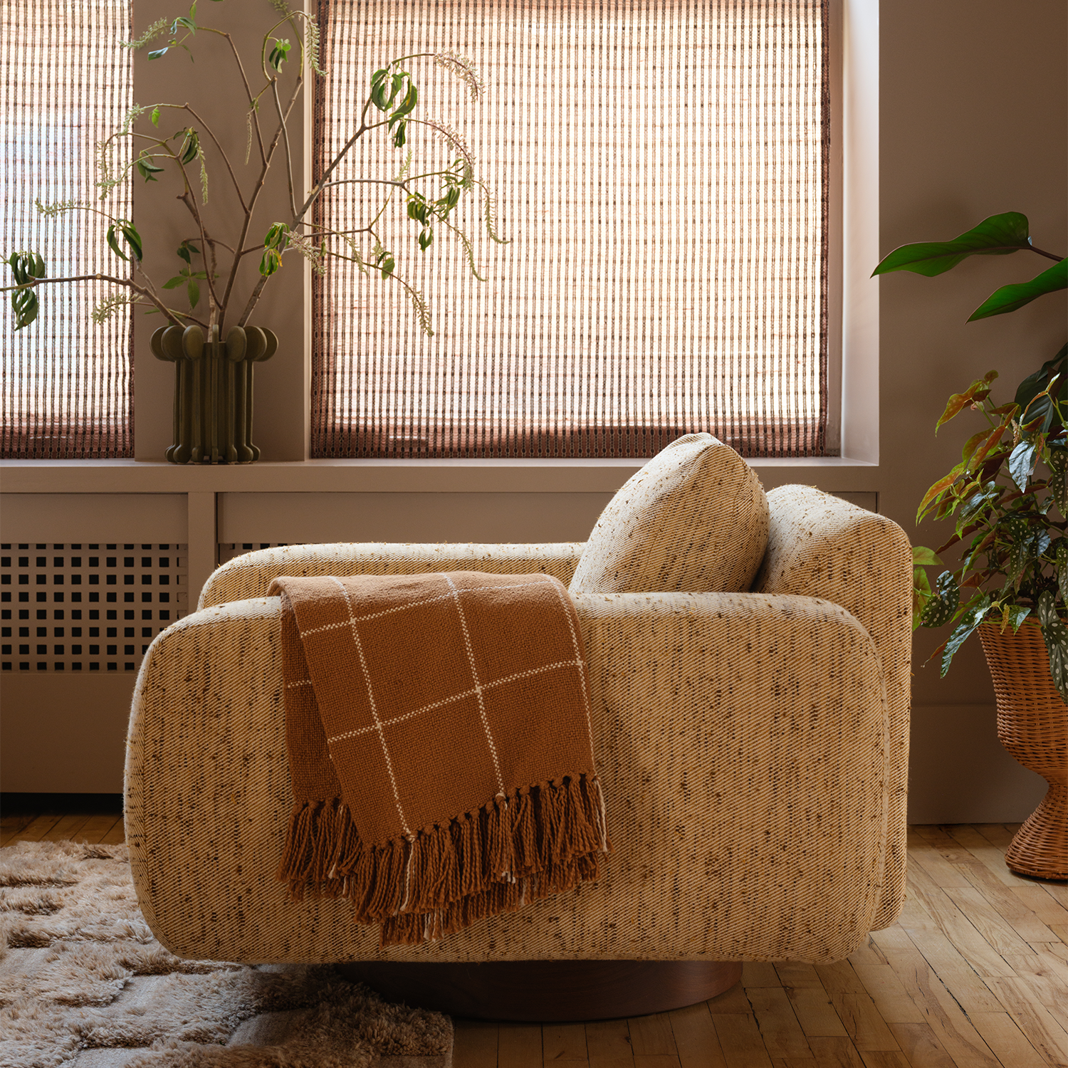 Mesa Swivel Chair