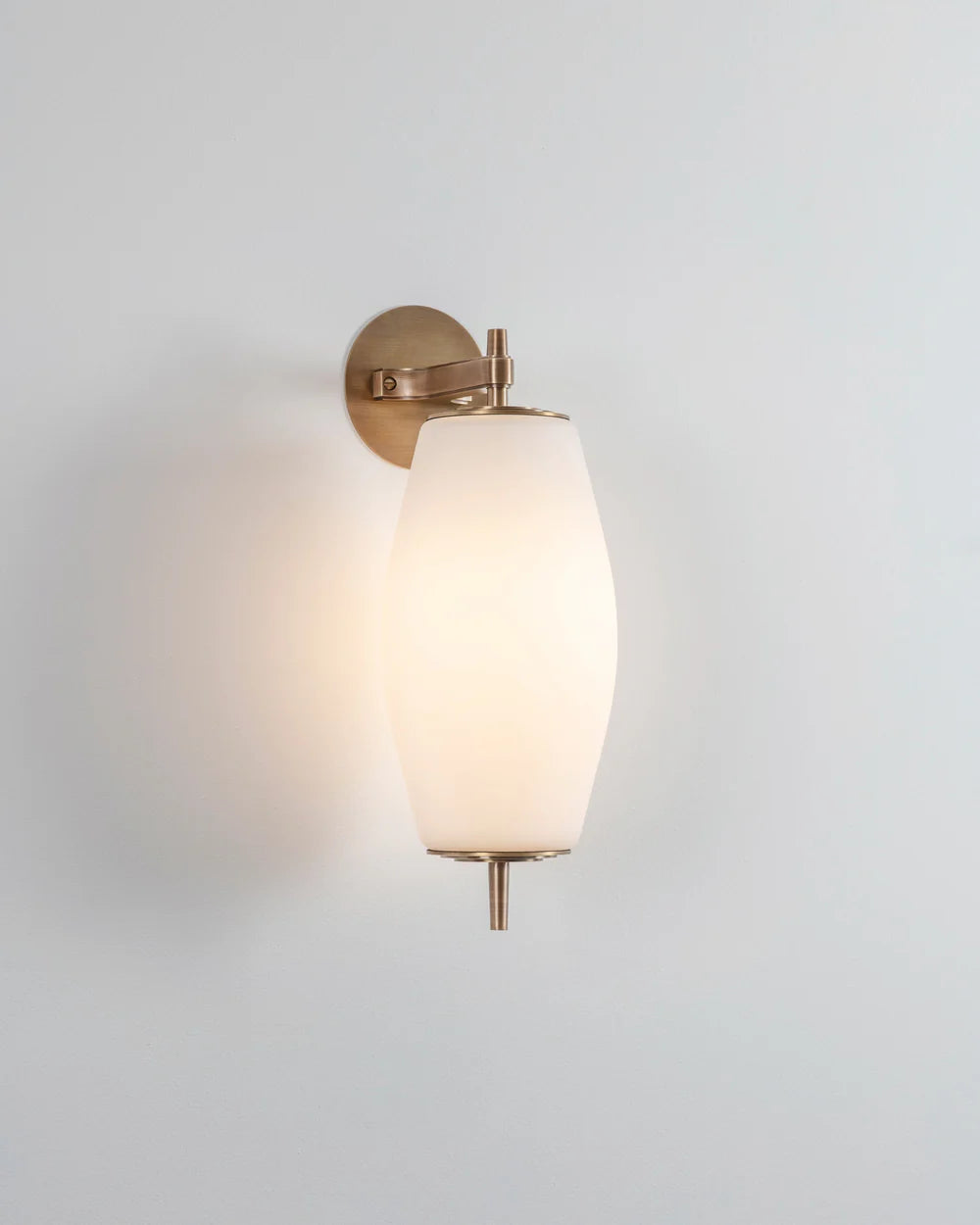 Adams & Co. Nova Wall Light - Thumbnail 3