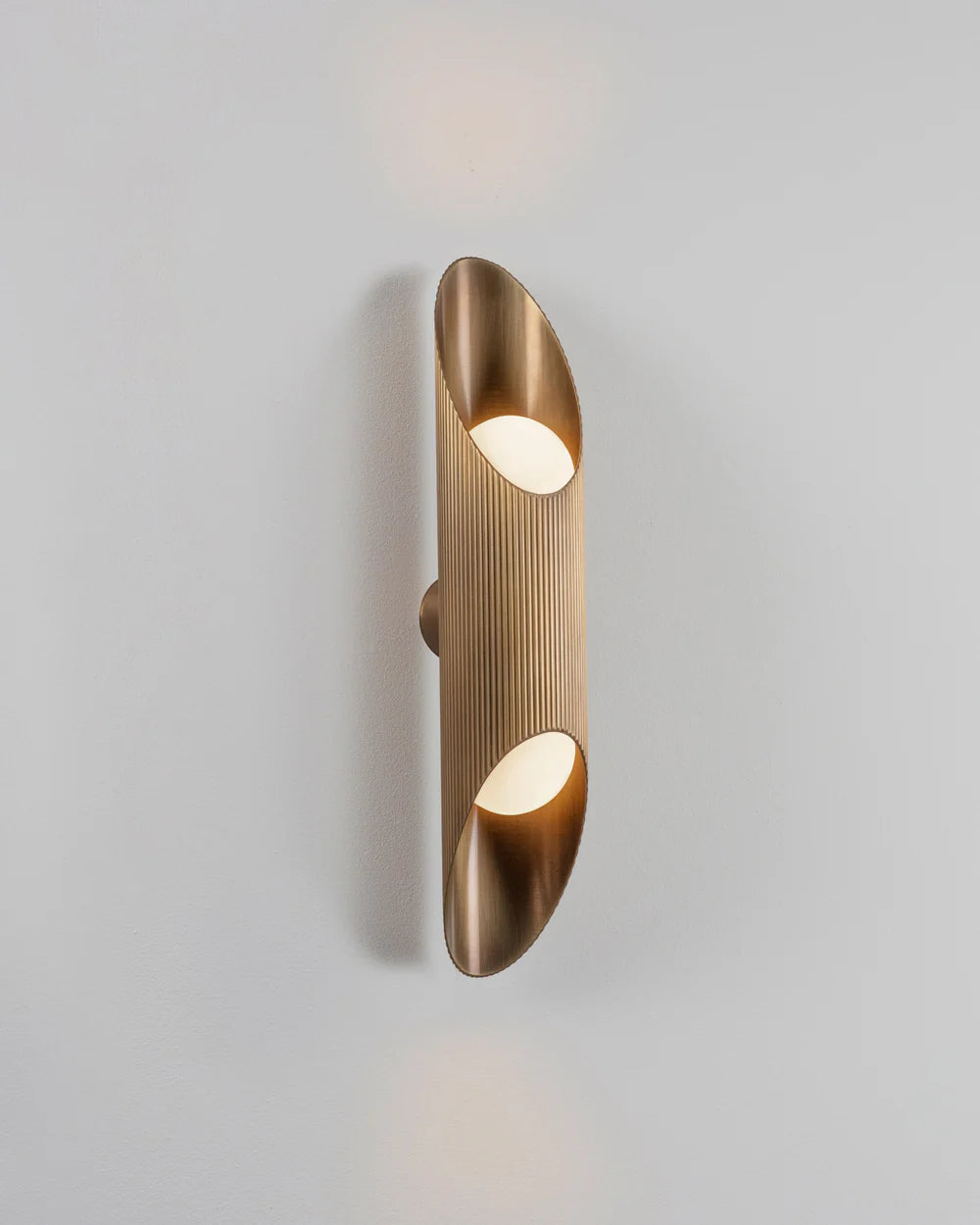 Vector Wall Lamp