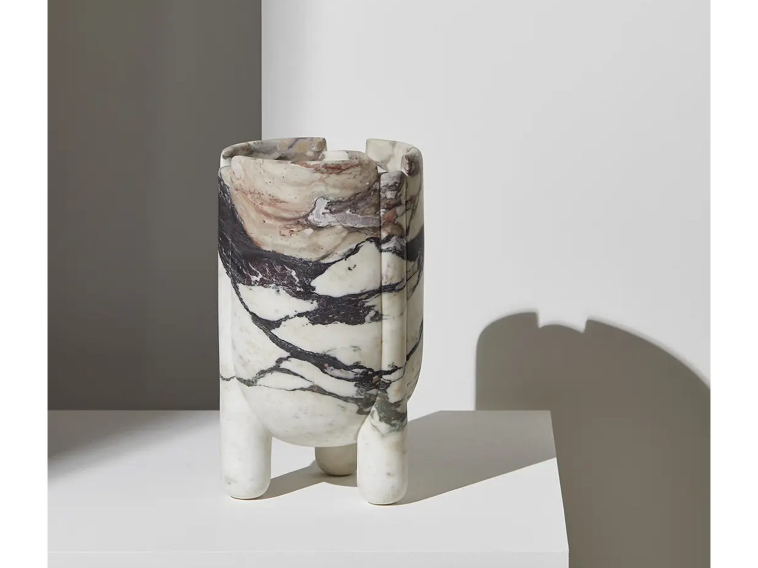 HAN Vase - Calacatta Viola Marble